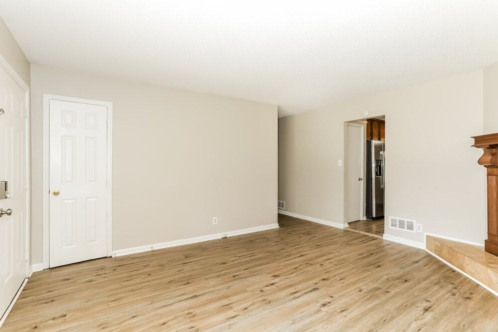 840 N Carter Dr - Photo 4 of 16
