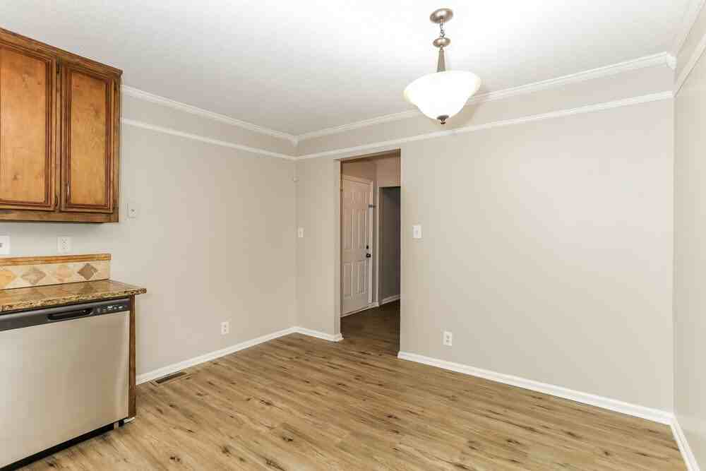 840 N Carter Dr - Photo 6 of 16