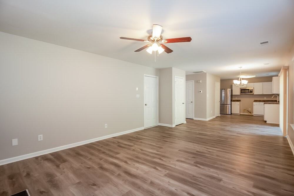 2417 Liberton Ct - Photo 5 of 17