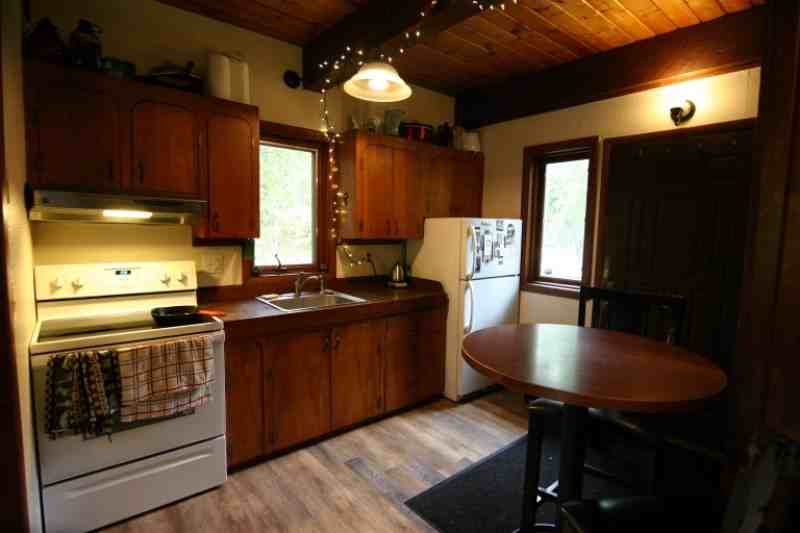 1855 Perkins Dr - Photo 4 of 8