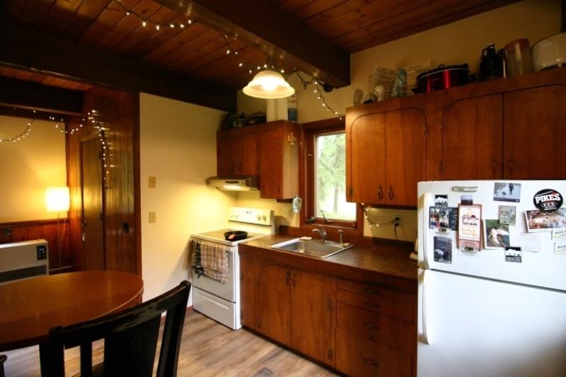 1855 Perkins Dr - Photo 5 of 8