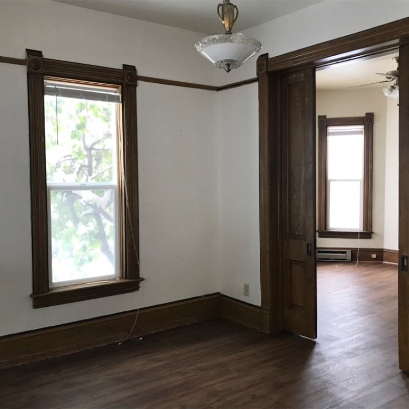 319 Blake St - Photo 4 of 10
