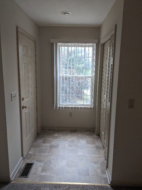 3968 Manchester Rd - Photo 6 of 32