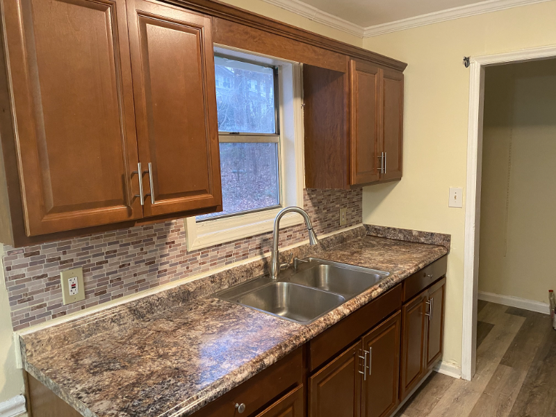 4216 Dunn Dr - Photo 2 of 14