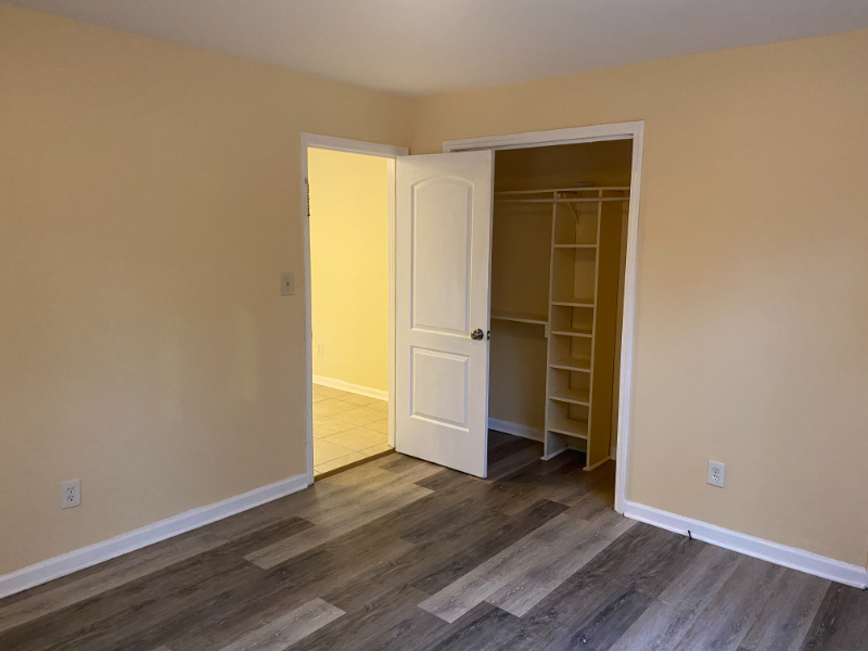 4216 Dunn Dr - Photo 6 of 14