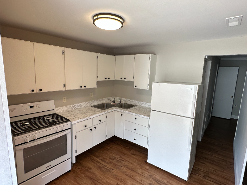 519 Main St #C - Photo 2 of 15