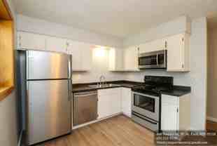 460 Stanley St #4 - Photo 1 of 1