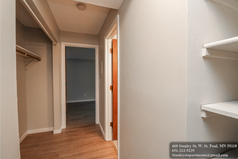460 Stanley St #4 - Photo 4 of 14