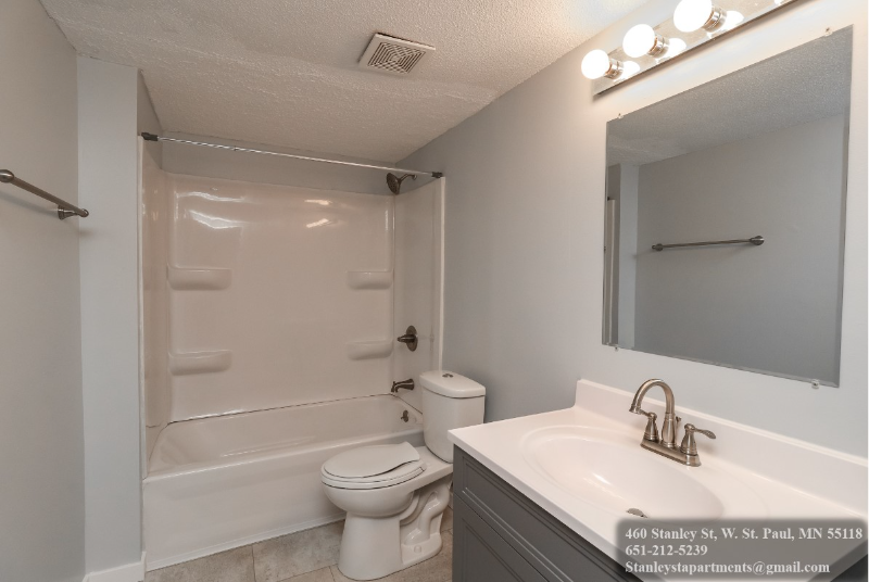 460 Stanley St #4 - Photo 7 of 14
