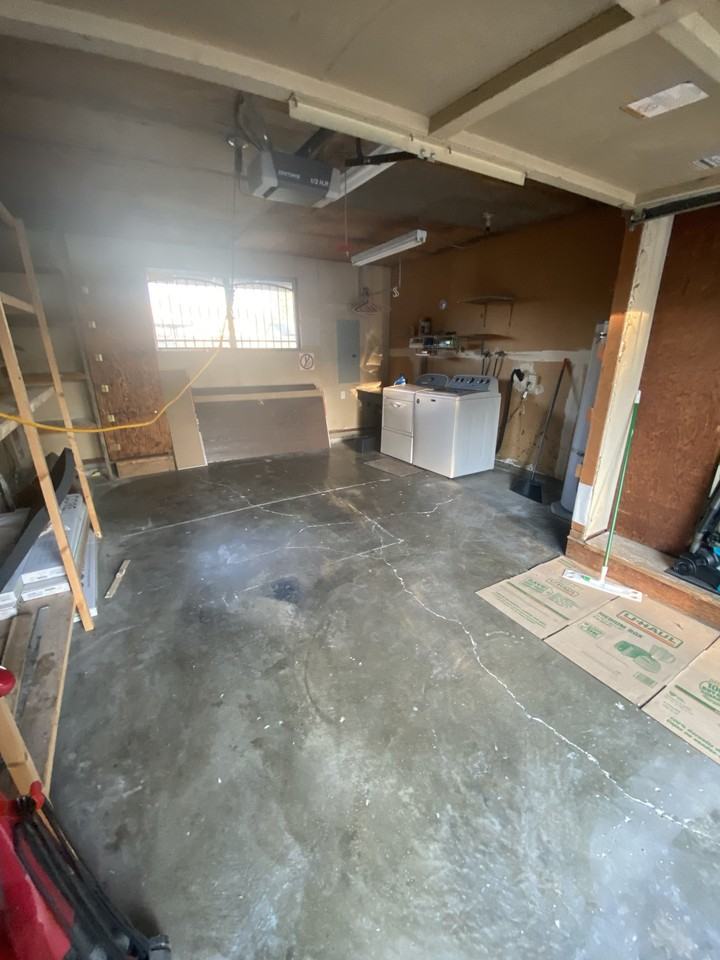 5007 E L St - Photo 5 of 11