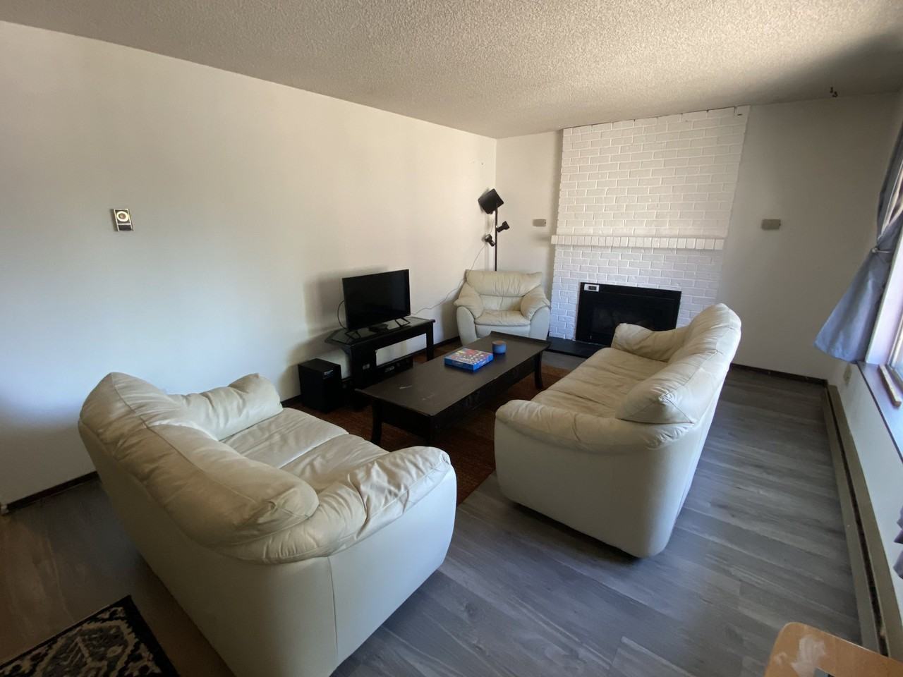 5007 E L St - Photo 7 of 11