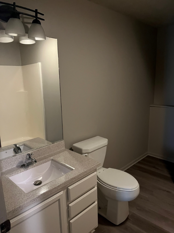 1304 Warren St - Photo 5 of 10