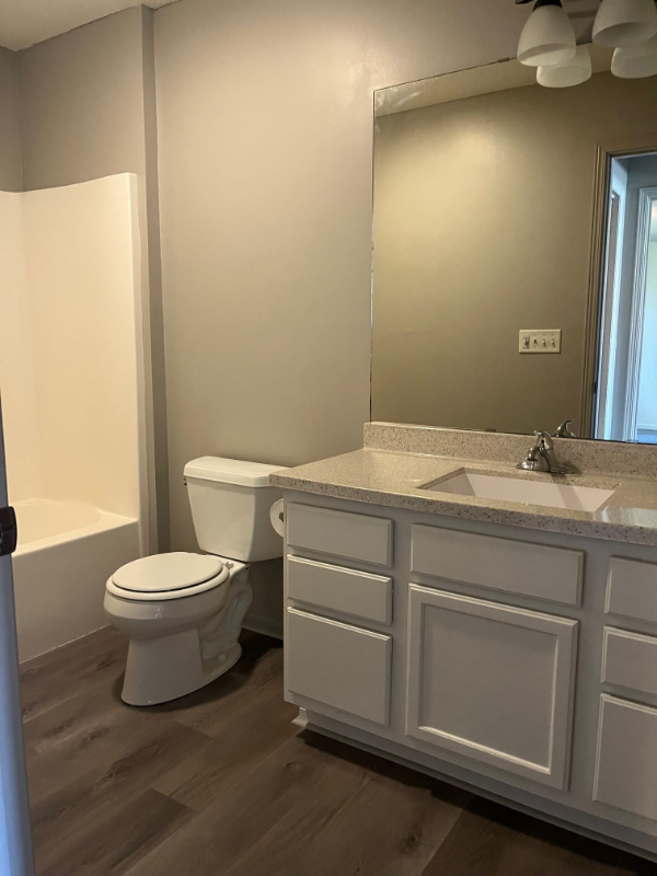 1304 Warren St - Photo 7 of 10