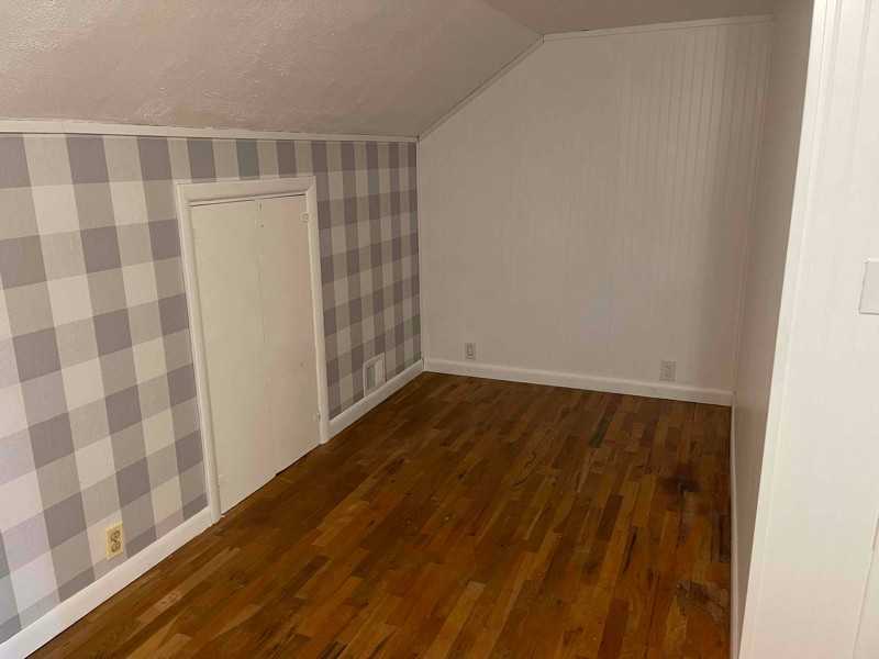 308 Kensington Ave - Photo 7 of 24