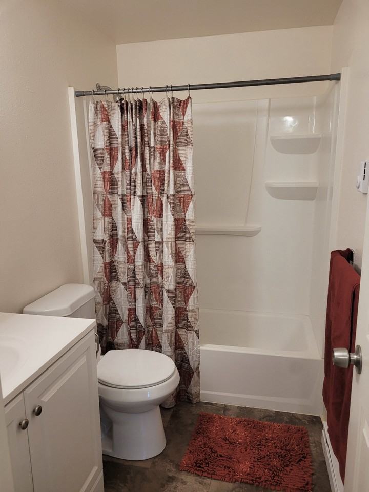 228 Glenda Dr #4 - Photo 6 of 10