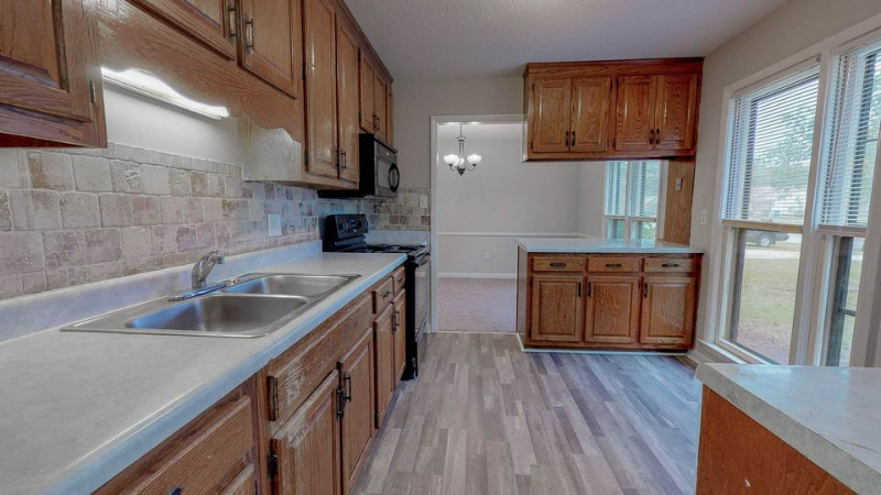 118 Deerfield Dr - Photo 6 of 20