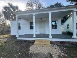 featured image of 1003 Young St