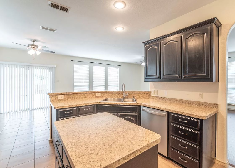 5200 Austin Ridge Dr - Photo 4 of 12