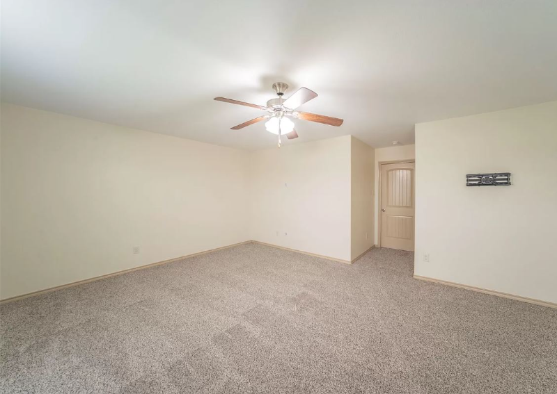 5200 Austin Ridge Dr - Photo 7 of 12