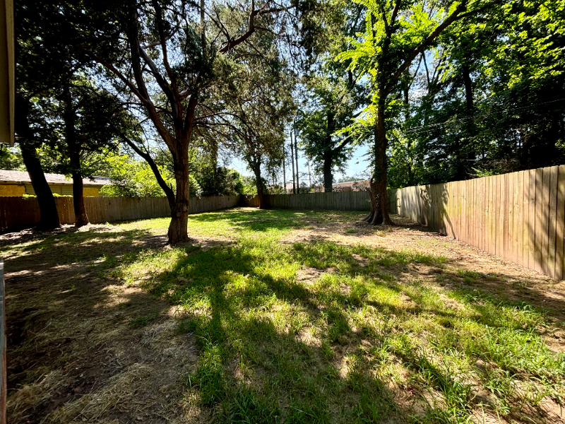 415 Capital St - Photo 7 of 7