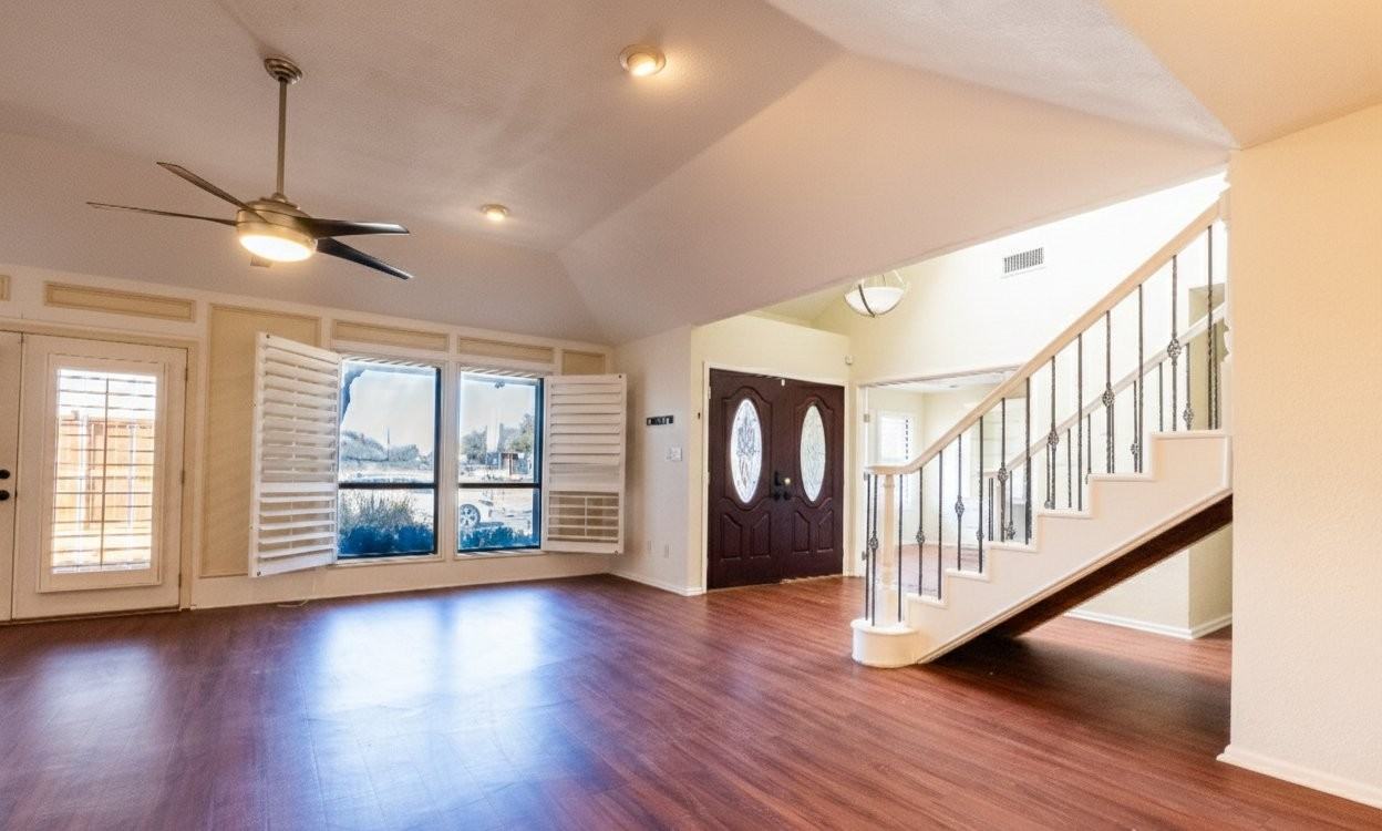 1231 French Ave - Photo 4 of 21