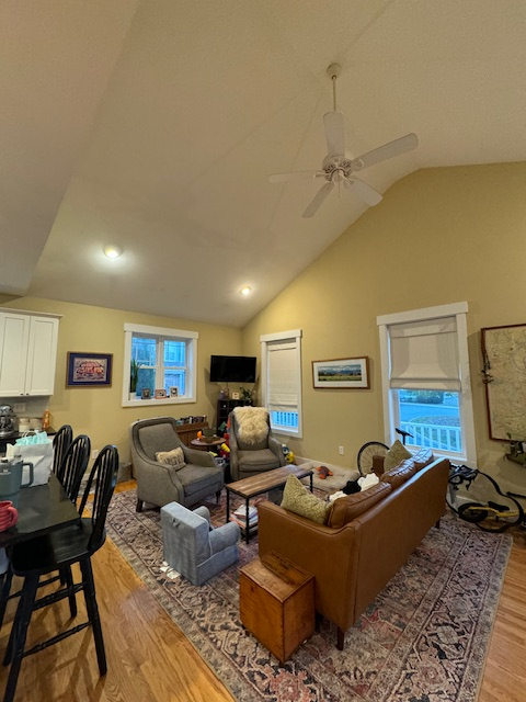 1265 Haden Pl - Photo 6 of 9