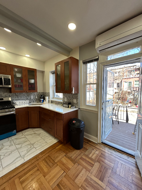 109 Remsen Ave - Photo 2 of 8