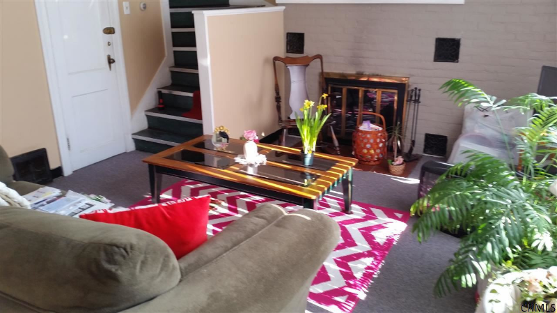 49 Woodward Ave #1 - Photo 2 of 7