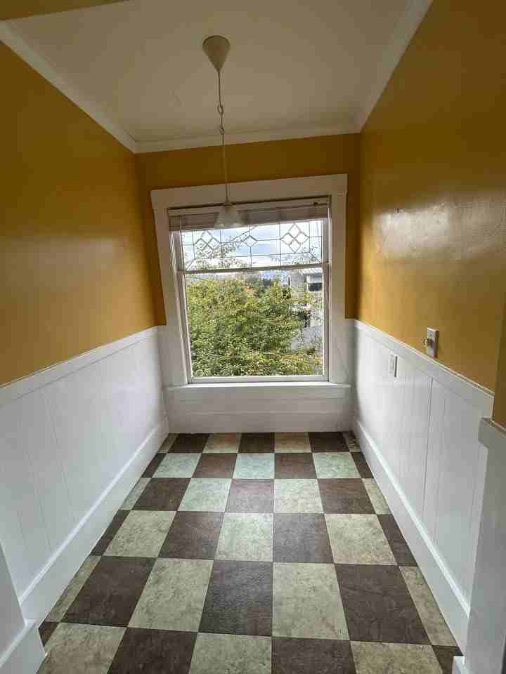2123 N 40th St - Photo 6 of 10