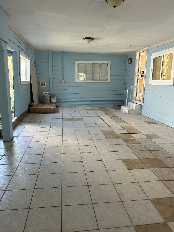 904 E Hedrick St - Photo 4 of 16