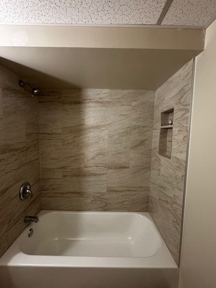 5426 Spring Rd #3 - Photo 5 of 6