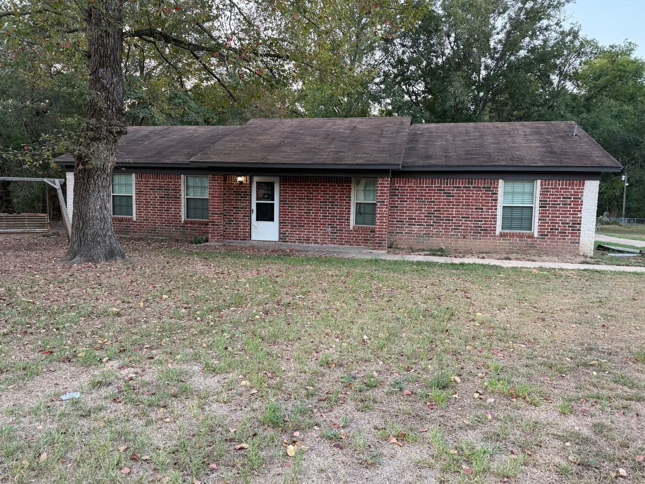 518 E Center St - Photo 2 of 16