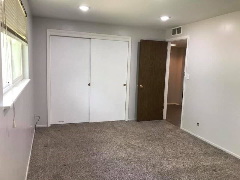 731 E Lois Cir #1 - Photo 3 of 7