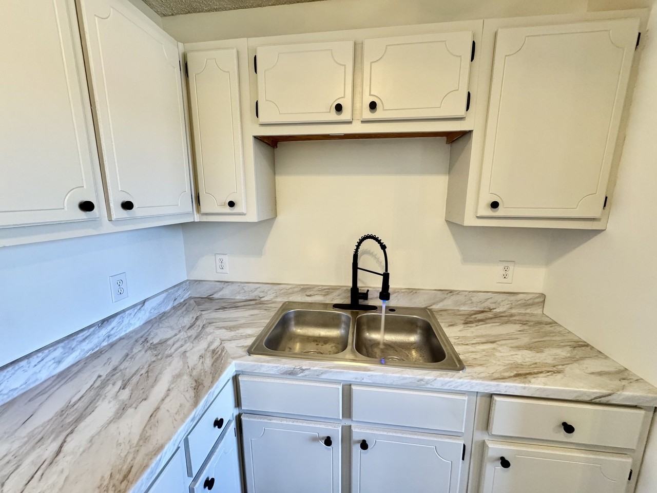 906 Levee Rd #1 - Photo 3 of 12