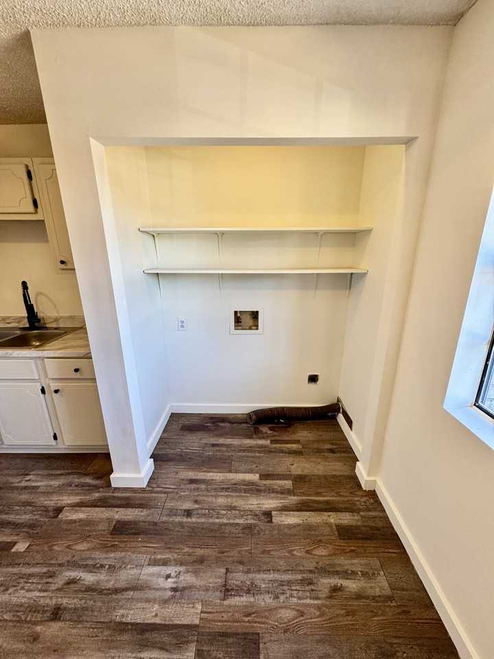 906 Levee Rd #1 - Photo 5 of 12