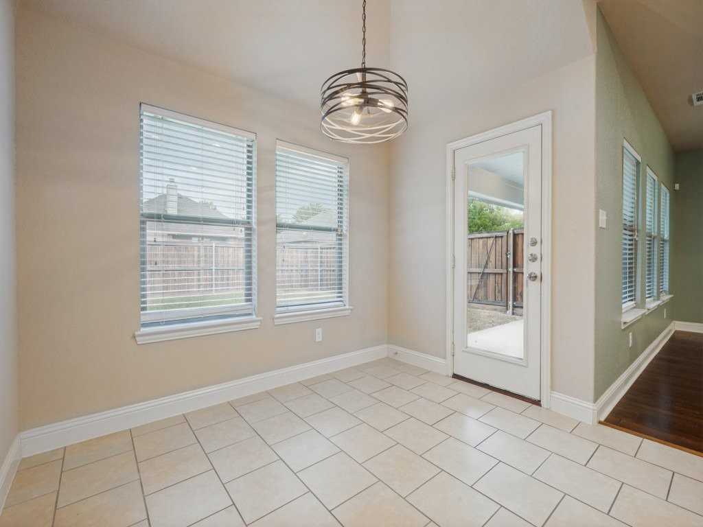 107 Buckingham Dr - Photo 6 of 16