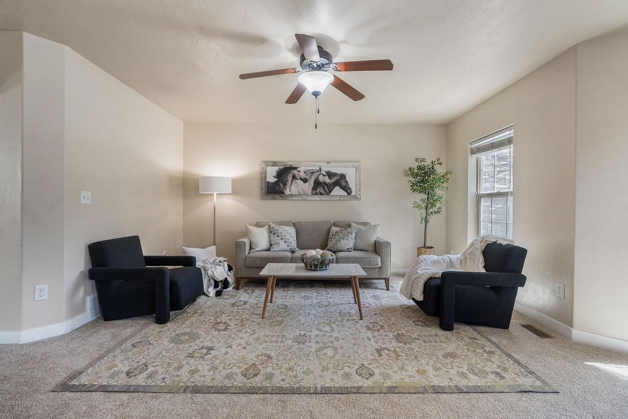 9256 N Prairie Dunes Way - Photo 7 of 44
