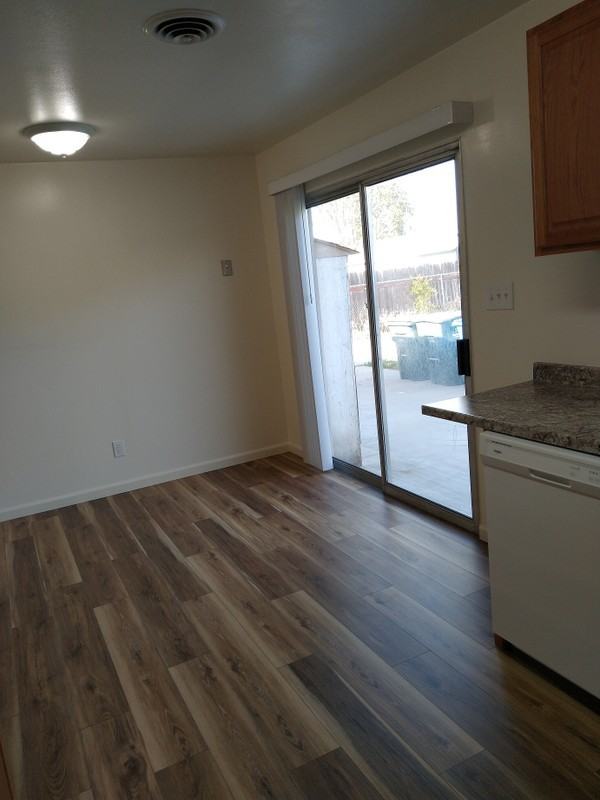 6051 Alpine Way - Photo 7 of 24