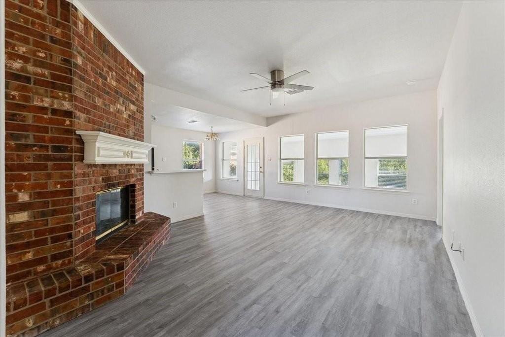 1529 Creekstone Ct - Photo 3 of 17