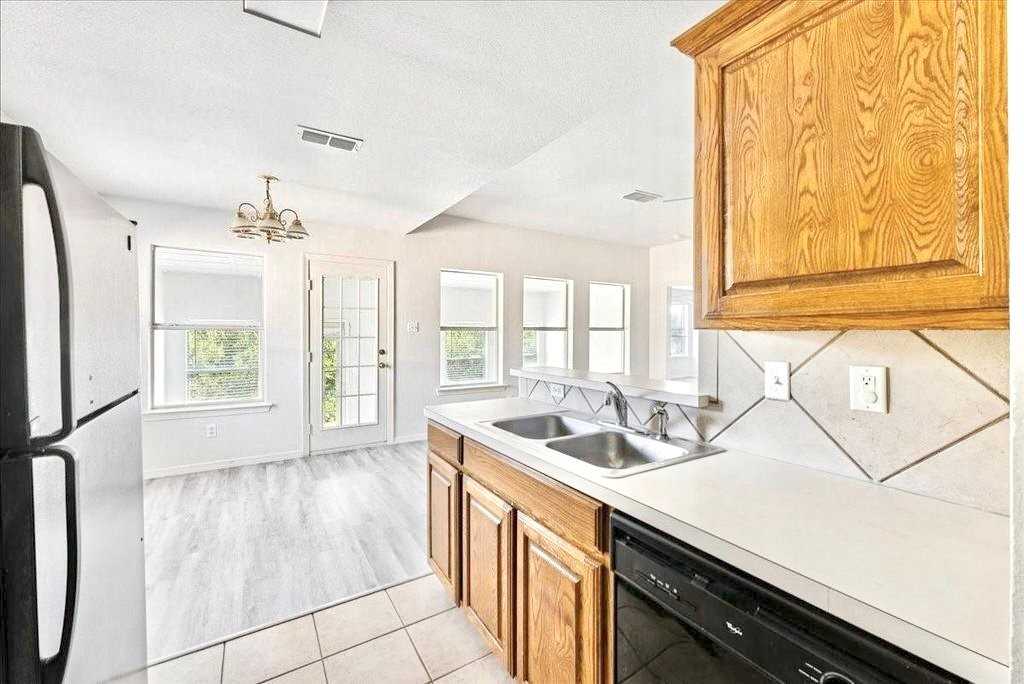 1529 Creekstone Ct - Photo 7 of 17