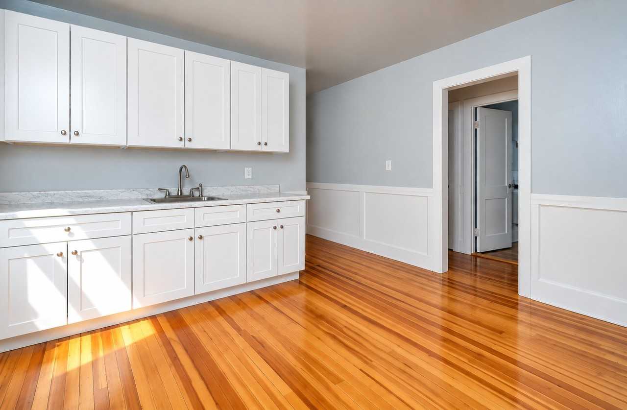 21 Poplar St #2ndFL - Photo 4 of 10