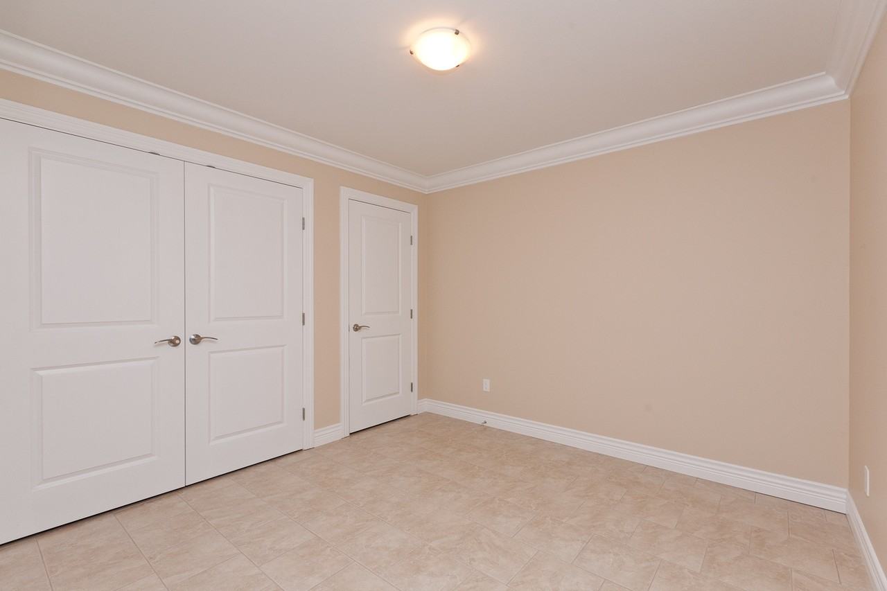 767 Sunset Ridge - Photo 3 of 11