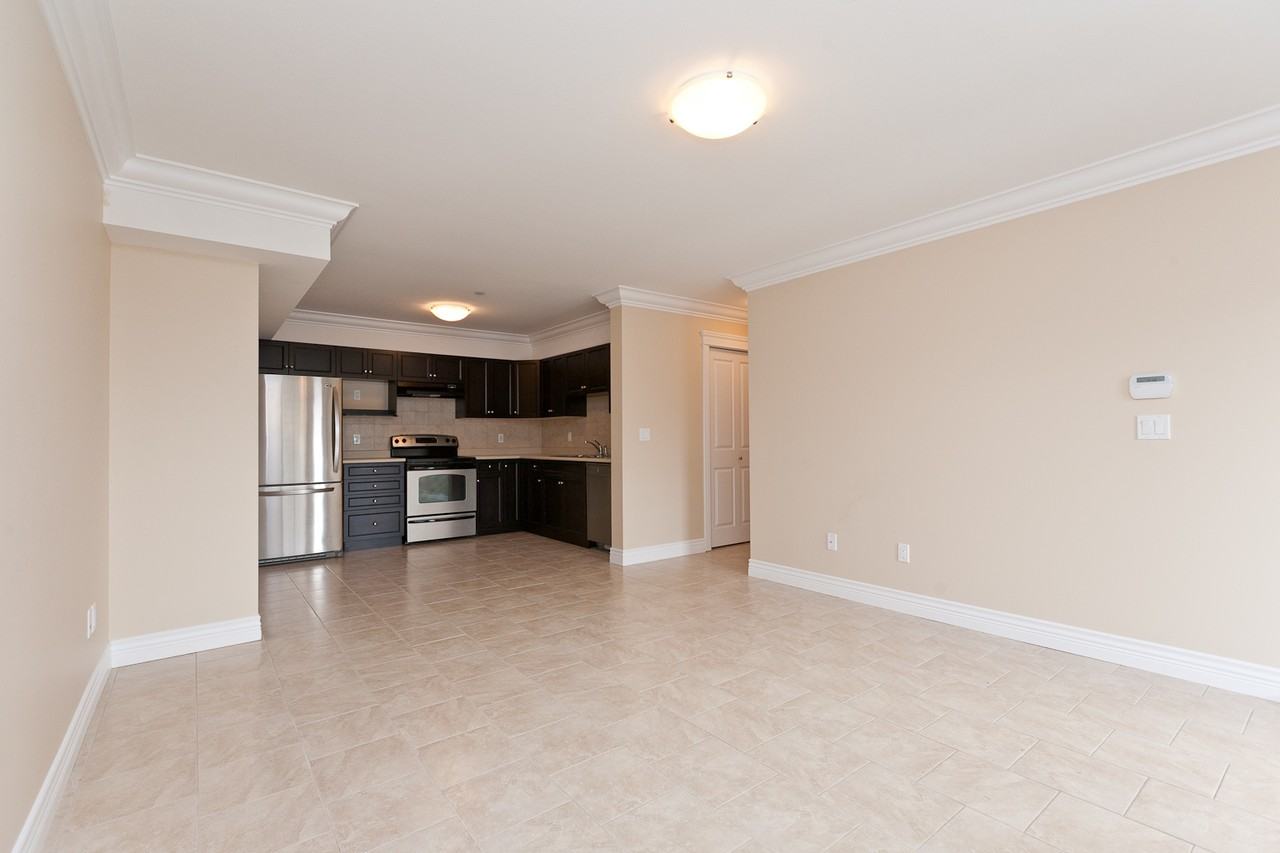 767 Sunset Ridge - Photo 4 of 11