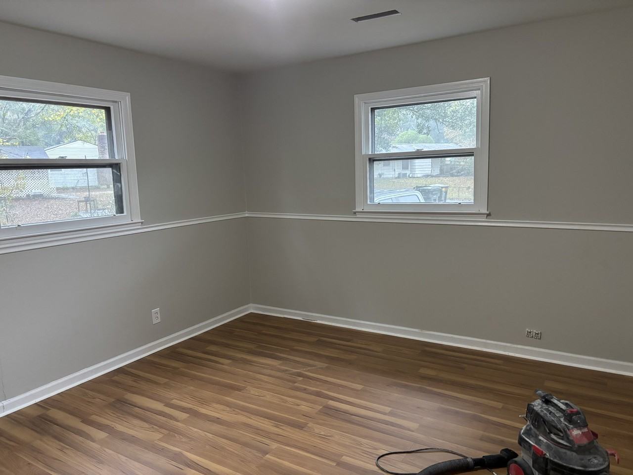 1227 Hawthone Rd - Photo 3 of 3