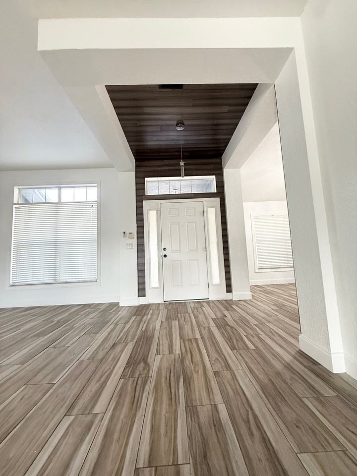 9937 Sw 57th Ct - Photo 5 of 20