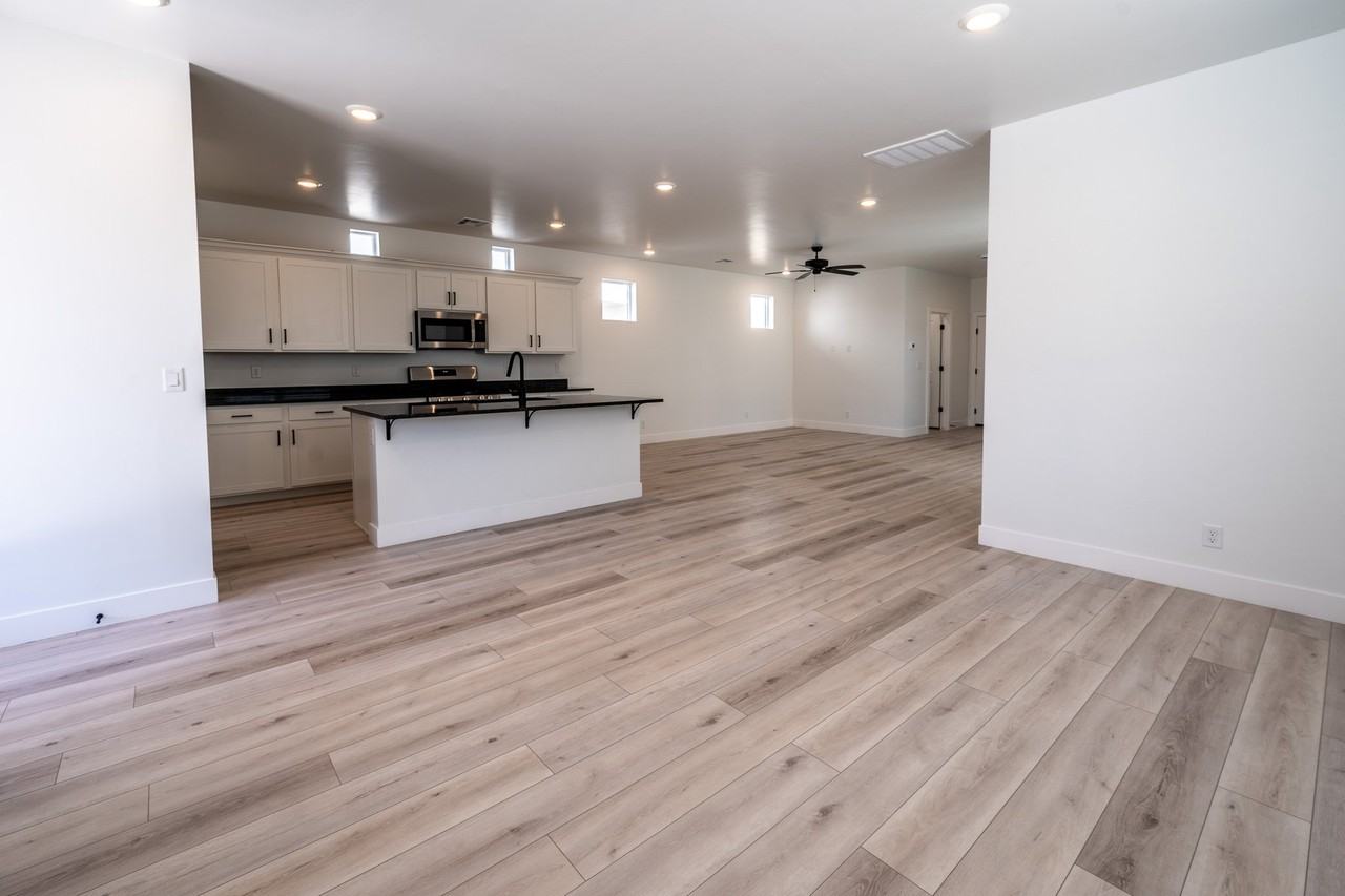628 W Juniper Hill Dr - Photo 5 of 45