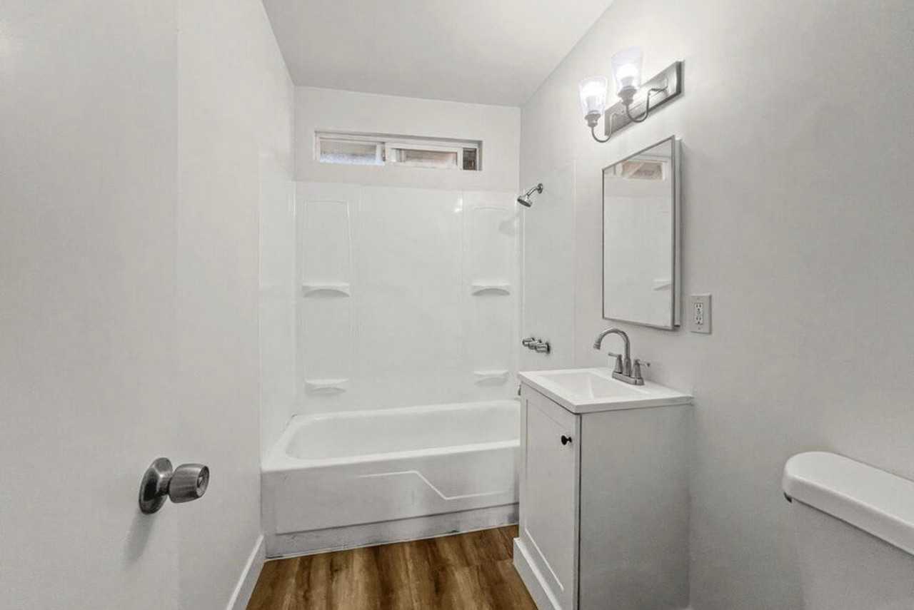 21893 Cottonwood Ave - Photo 4 of 4