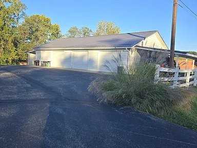 2576 Old State Roadsouth - Photo 4 of 17