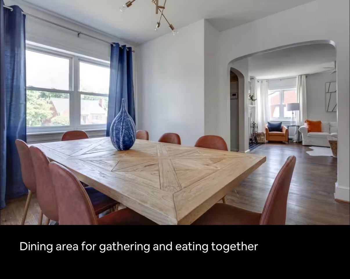 1102 E Martin St - Photo 4 of 10