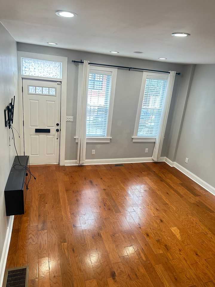 2641 Manton St - Photo 6 of 20